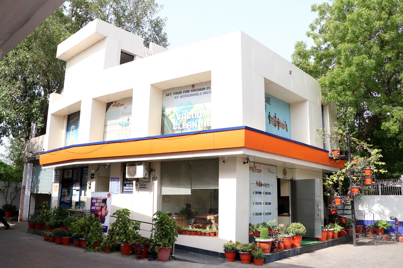 IndianOil - Sarojini Nagar, New Delhi